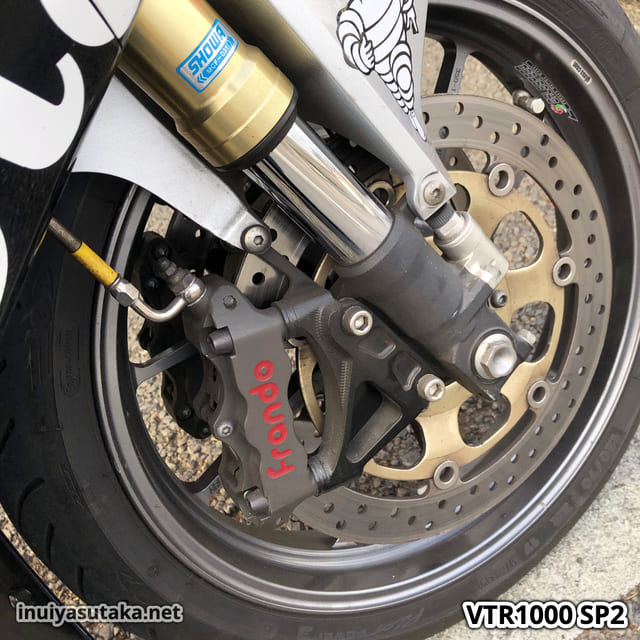 frandoキャリパー装着vtr1000
