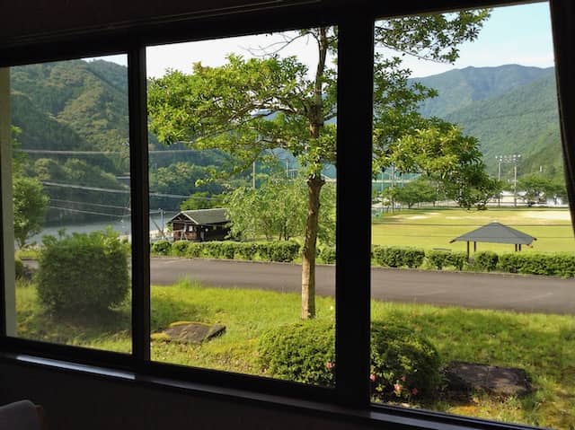 入鹿温泉ホテル瀞流荘 窓からの風景